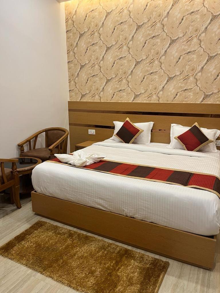 Hotel Royal Casa Lucknow