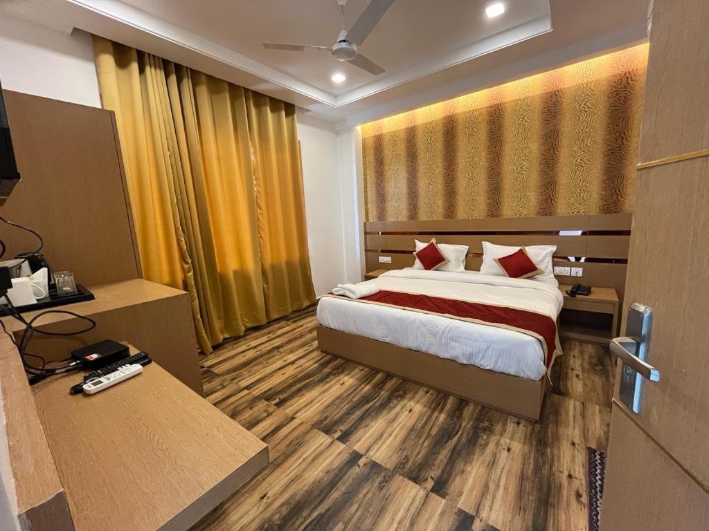 Hotel Royal Casa Lucknow