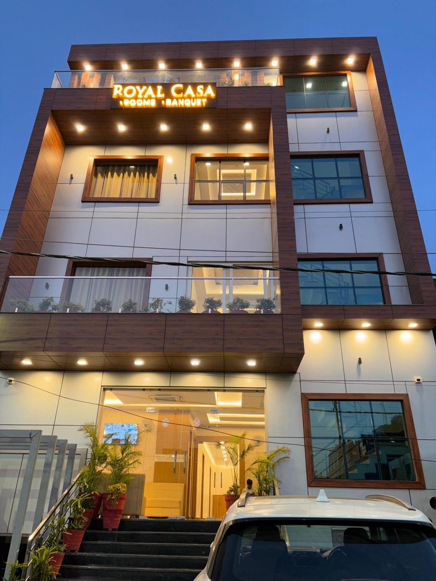 Royal Casa 3* Lucknow