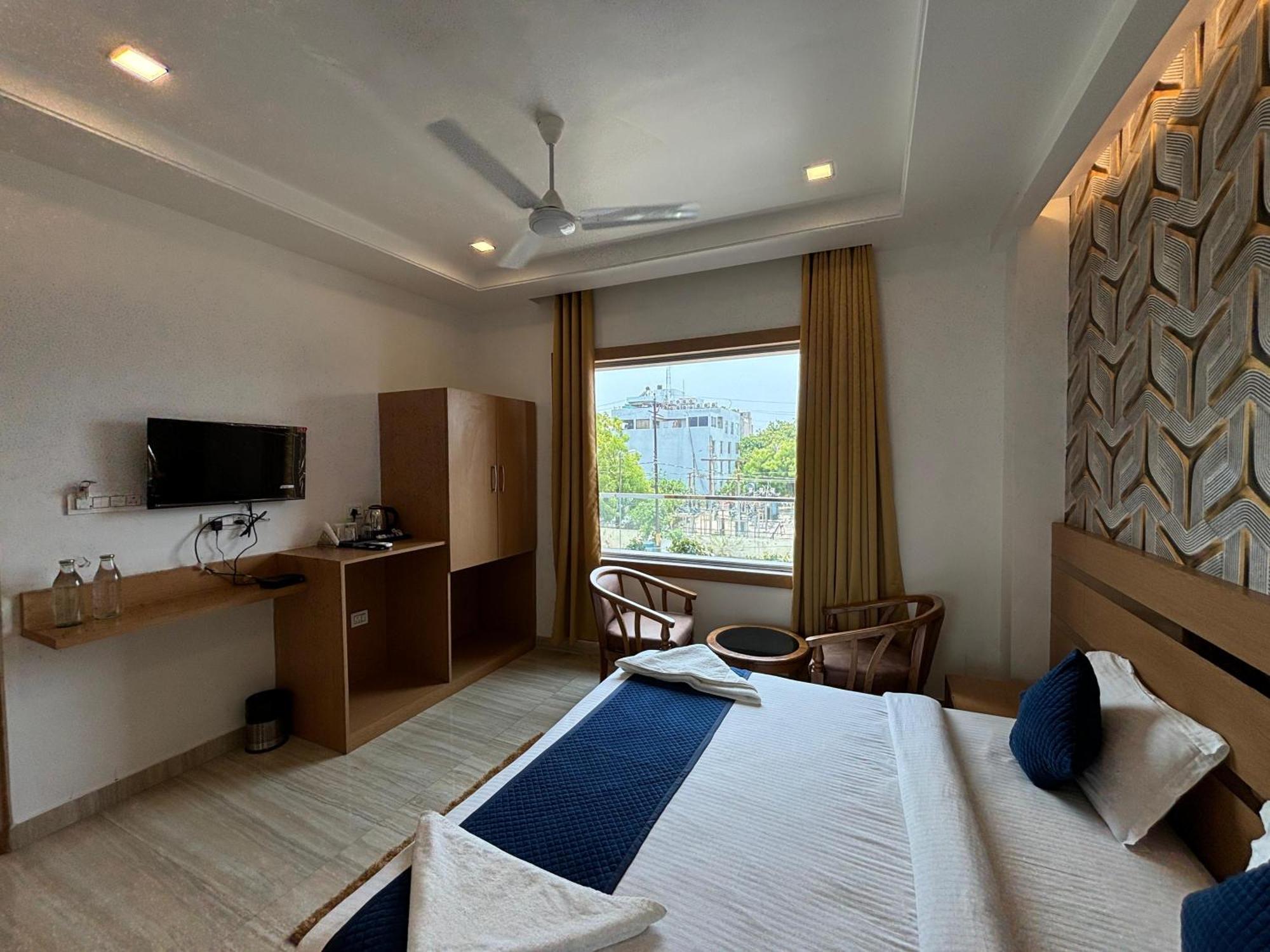 Royal Casa Hotel 3*