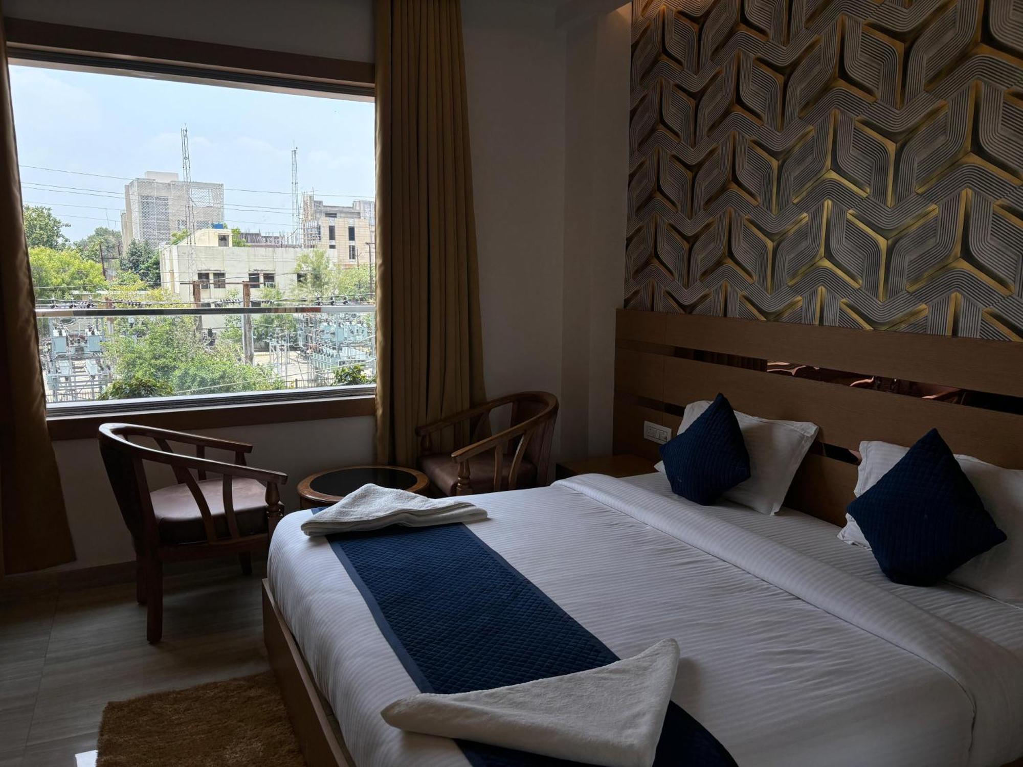 Royal Casa 3*
